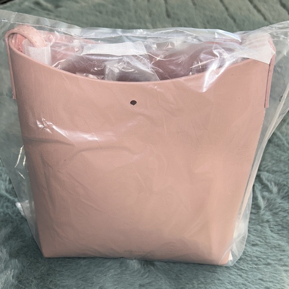 Samara Medium Shoulder Bag - Picture 6 of 8